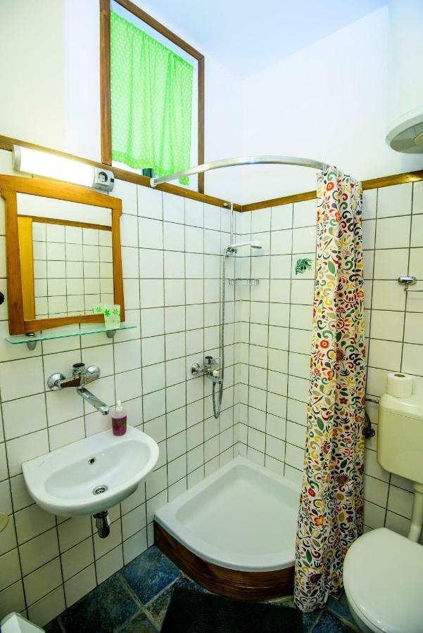 Rustica Apartments シベニク エクステリア 写真